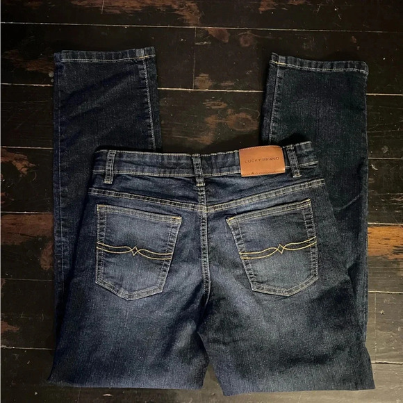 Lucky Brand Classic Straight Stretch Jeans - Picture 4 of 10